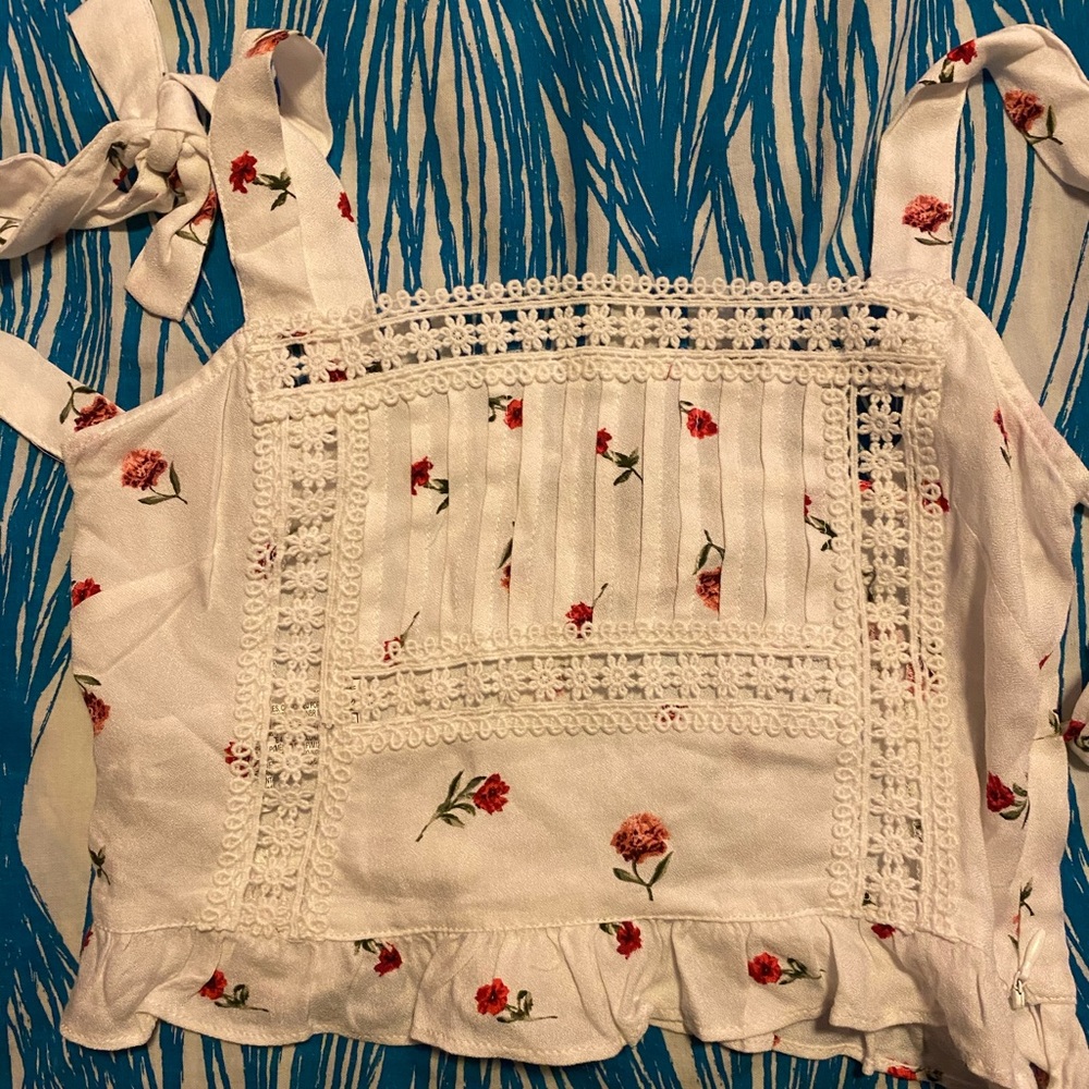 Cropped cami top